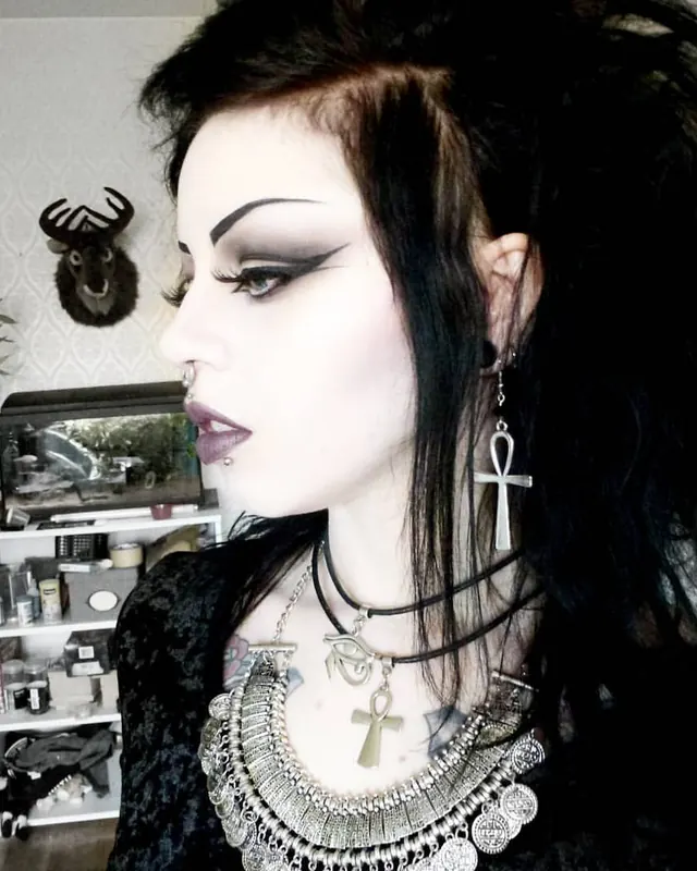 Delphine, 27 ans, trans à Bessan