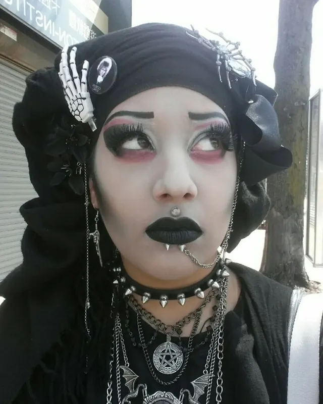 Louna, 24 ans, trans à Elliant